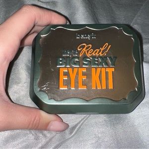 Benefit Eye Shadow Palette